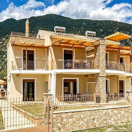 Lovely Apartment In Nafpaktos Rum bild