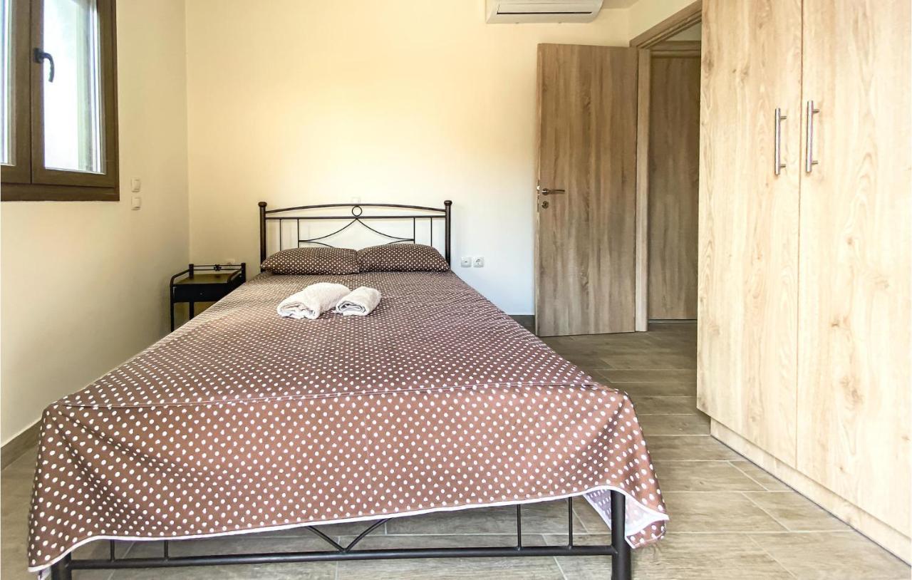 Lovely Apartment In Nafpaktos Rum bild