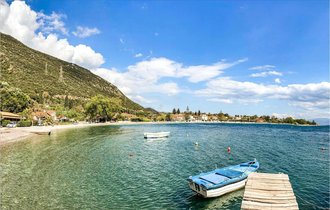 Lovely Apartment In Nafpaktos Rum bild